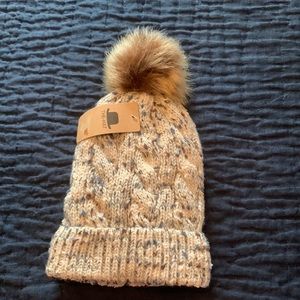 Knit Hat with Pom Pom super warm super cute NWT